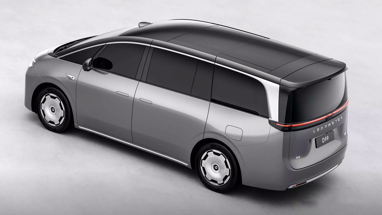 Πρεμιέρα για το νέο μίνιβαν Leapmotor D99 